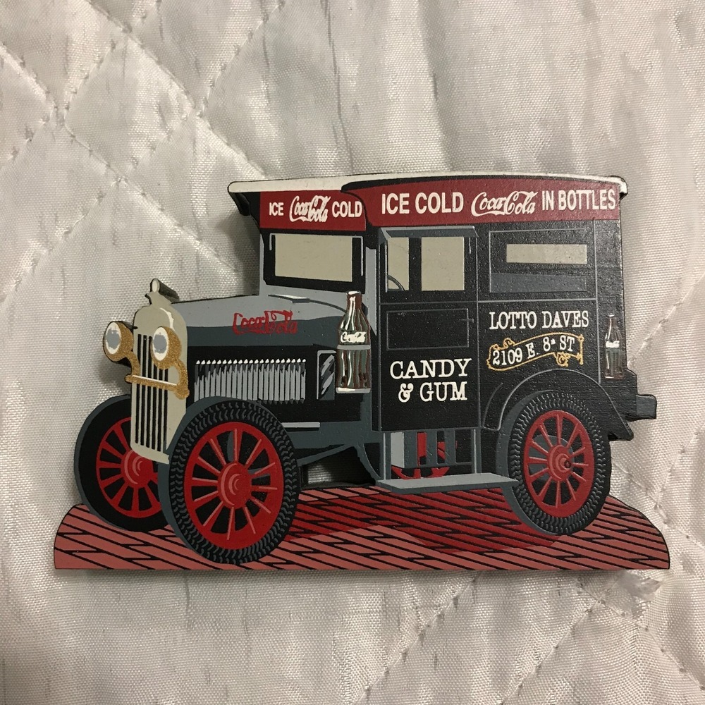 Shelias Inc Coca Cola 1998 wooden refreshing delivery truck